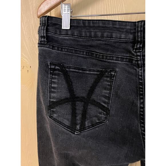 Kut From the Kloth 12 Short Fray Hem 12S 12P Baby Bootcut JEAN Black Distressed - Picture 6 of 9